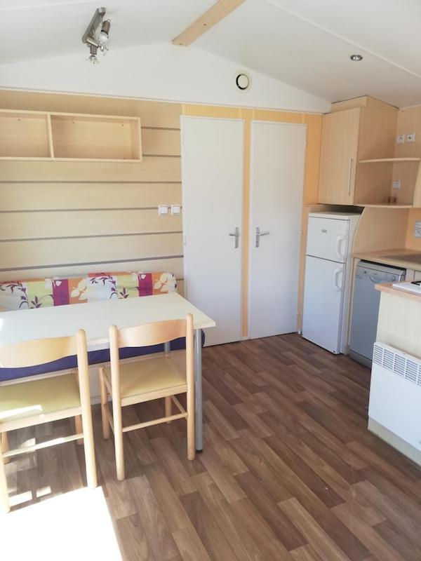 Hebergements Camping "Les Pieds Dans L'Eau" Crozon Exterior foto